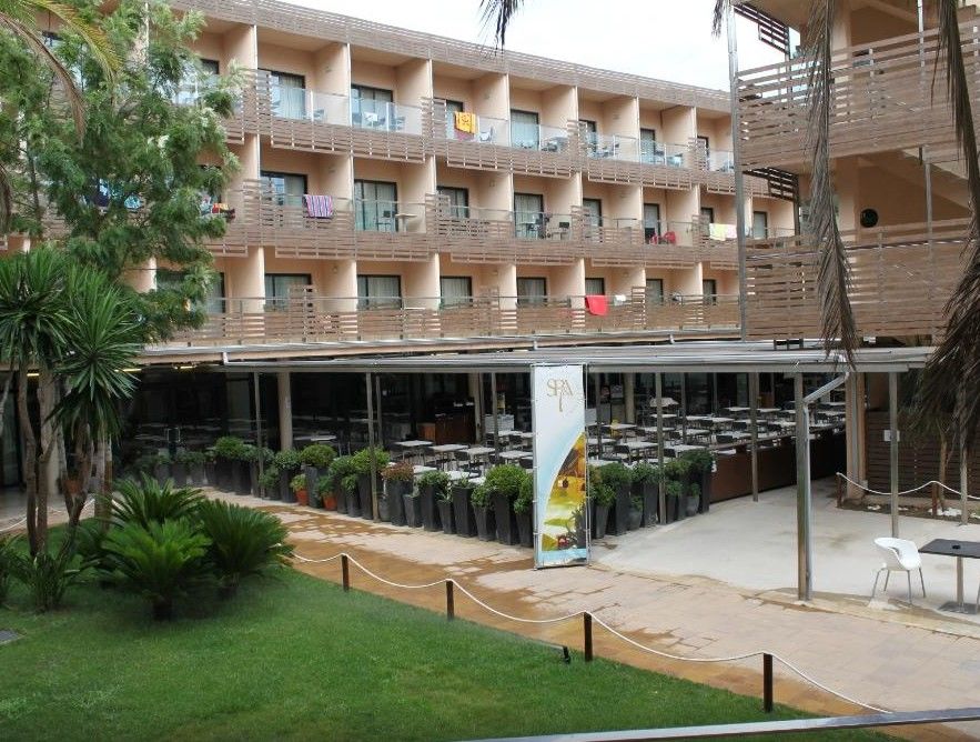 Ohtels Les Oliveres El Perello  Ngoại thất bức ảnh