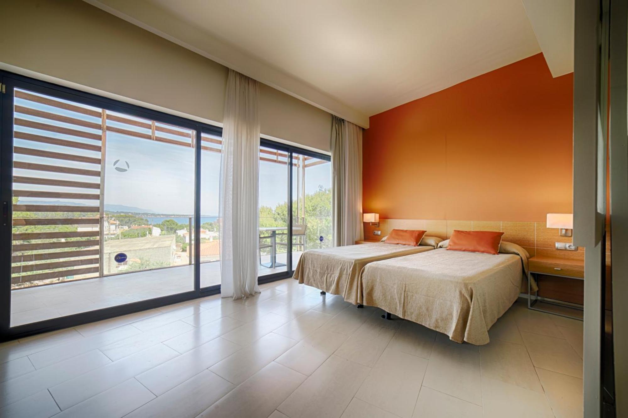 Ohtels Les Oliveres El Perello  Ngoại thất bức ảnh